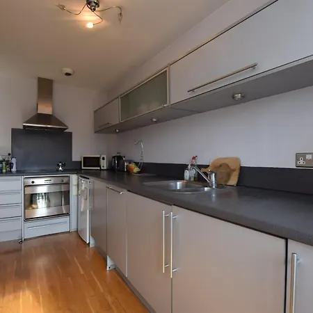 Spacious Studio In The Heart Of The City Daire *